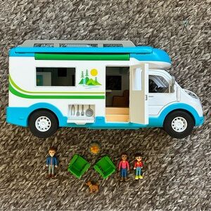 Lakeshore Explore the Outdoors Travel Camper